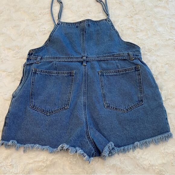 Forever 21 Women's Jean Denim Overall Shorts Romper Size Large Tie Waist Raw Hem - Picture 11 of 13